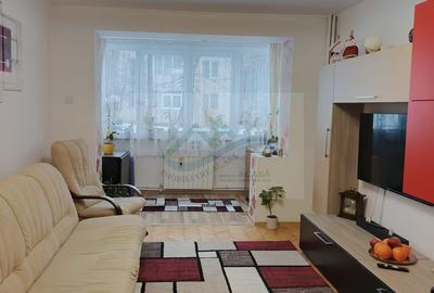 Apartament cu 3 camere decomandat în Central - 9