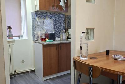 Garsonieră decomandată în Central - 3