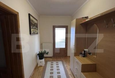 Casa spa?ioasa, 11 camere, 600 mp, teren 1450 mp, zona Li - 12