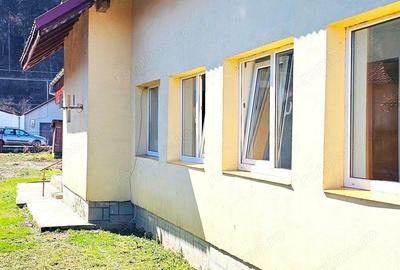 Casa si 730 mp teren, Piatra Neamt - 1