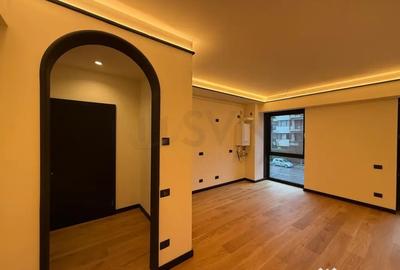 Apartament cu 4 camere semidecomandat în Central - 3