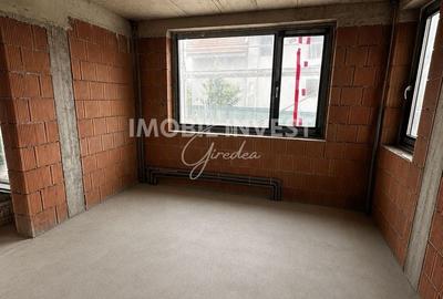 Casă cu 4 camere cu Teren 400 Mp în Central - 3
