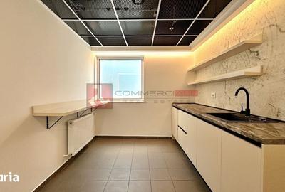 Spațiu comercial, de 387 mp, în Centrul Civic - 6