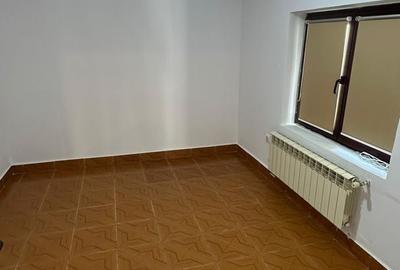 Casă de închiriat în zona Faleza Nord - 12