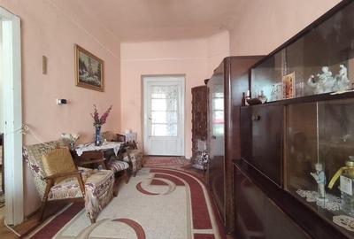 Casă cu 2 camere cu Teren 121 Mp în Central - 2