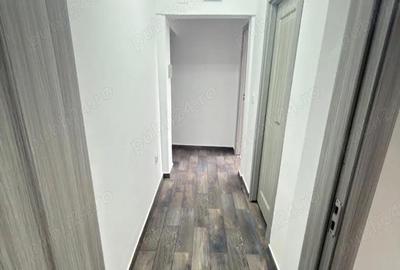 Apartament cu 3 camere semidecomandat în Central - 5