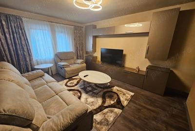 Apartament cu 4 camere decomandat în Central - 1