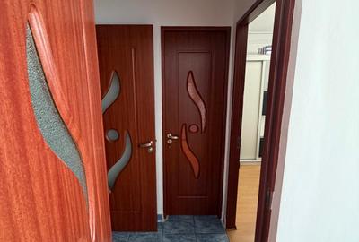 Apartament cu 4 camere nedecomandat în Micro 39 - 3