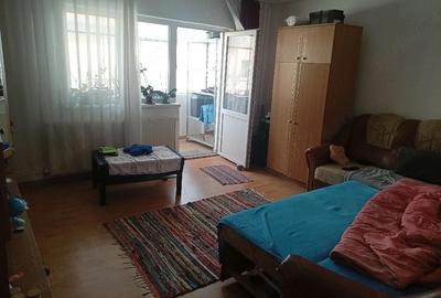 Apartament cu 2 camere decomandat în Dâmbovița - 10