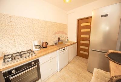 Apartament de vanzare 2 camere 50 mp , balcon, Pajura - 2