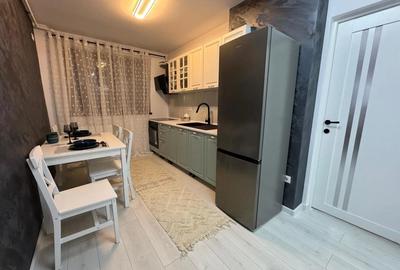 Vanzare Apartament 3 cam. cf.1 semid, et.3 din 4, totul nou la cheie, mob. si utllat, pe Cal. Galati - 13