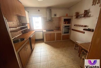 Apartament cu 3 camere decomandat, mobilat în Terezian - 11