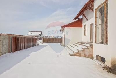 Casă cu 6 camere cu Teren 847 Mp în Hălchiu - 27