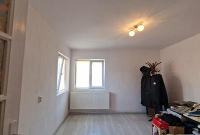 Branesti -  Casa - singur curte - teren 720 mp - casa 97 mp - deschidere 13 mp - 6