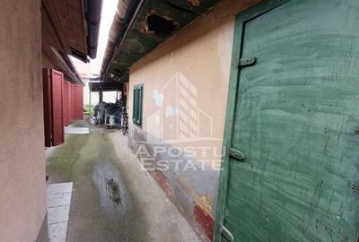 Casa la curte comuna, necesita renovare, situata in zona Dambovita. - 12