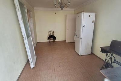 Apartament cu 2 camere semidecomandat în Viziru 1