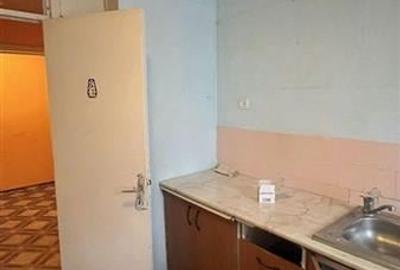 Apartament cu 4 camere decomandat în Astra - 2