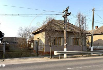 Casă cu 4 camere semidecomandat în Tiream - 2