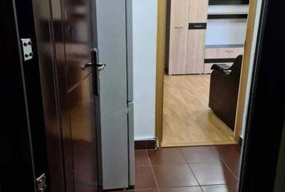Apartament cu 2 camere semidecomandat în Centrul Vechi
