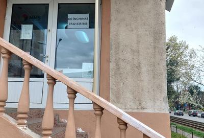 Spațiu comercial, de 21 mp, în Central - 4