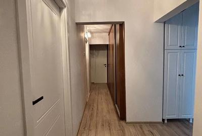 Apartament cu 5 camere decomandat în Central - 2