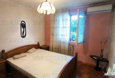 Apartament 3 camere de vanzare pe Aleea Circului