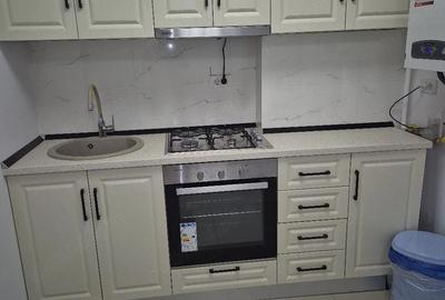 Apartament cu 2 camere decomandat în Titan