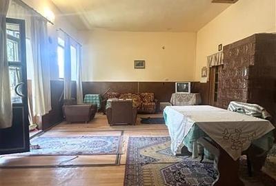 Spațiu comercial, de 185 mp, în Central - 15