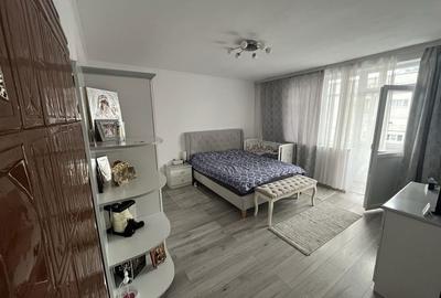 Apartament cu 3 camere decomandat în Central - 1