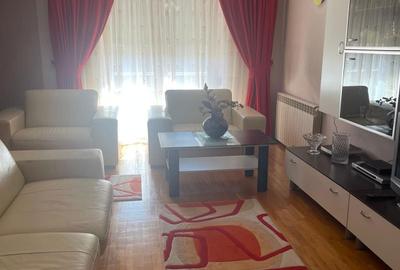 Casă cu 4 camere cu Teren 1750 Mp în Titan