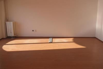 Birou, de 37 mp, în Calea Călărașilor - 5