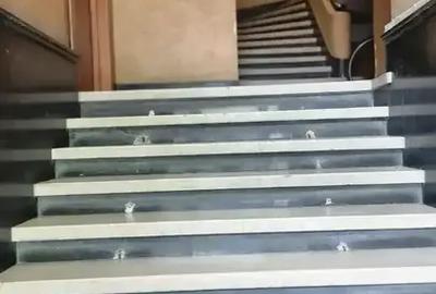 Apartament cu 5 camere semidecomandat, mobilat în Armeneasca - 5