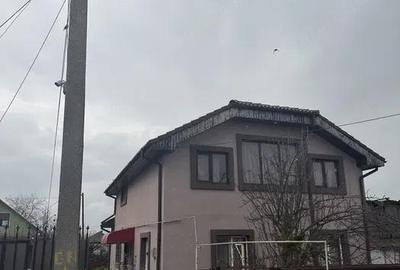 Casă cu Teren 520 Mp în Cumpăna