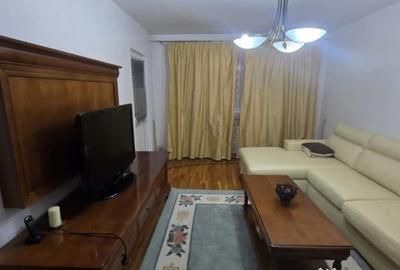 Apartament cu 3 camere decomandat în Central - 2