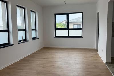 Individuala - 4 Camere - Incalzire in Pardoseala - - 1