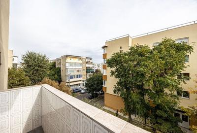 De vânzare apartament spațios cu 2 camere decomandat etaj 3 Comision 0 De vânzare apartament spațios cu 2 camere decomandat etaj 3 Comision 0 - 2