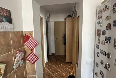Apartament cu 3 camere decomandat în Central - 1