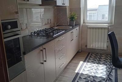 Apartament 3 camere, complet mobilat, Pascani -zona vale. Apartament 3 camere, complet mobilat, Pascani -zona vale. - 2