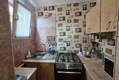 Casă individuală cu 6 camere cu Canalizare în Mihai Bravu - 8