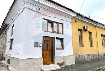 Apartament cu 4 camere de vanzare in zona Ultracentral - 2