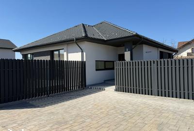 Casă cu 4 camere cu Teren 465 Mp în Sânpetru - 14