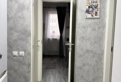 Apartament cu 2 camere decomandat în Micro 5 - 5