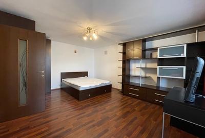 Garsonieră decomandată, mobilată în Nerva Traian