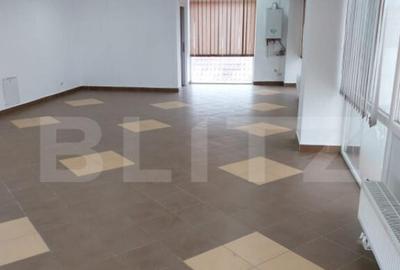 Spatiu comercial, 110 mp, etajul 1, vitrina, zona Burdujeni - 2