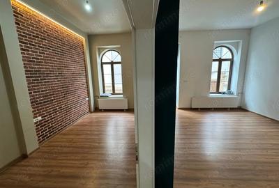 Spațiu comercial, de 55 mp, în P-ța Unirii - 4