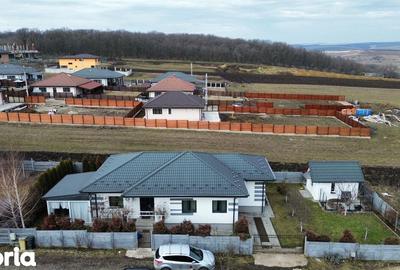 Casă cu 4 camere cu Teren 479 Mp în Rediu