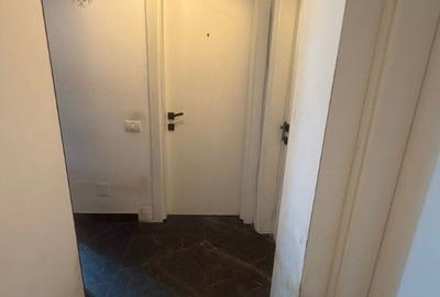 Casă cu 4 camere cu Teren 400 Mp în Domnești