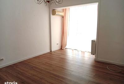Apartament cu 3 camere semidecomandat în Central - 16