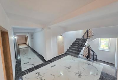 Apartament cu trei camere tip penthouse, zona Tractorul - 4