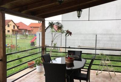 Casă cu 4 camere cu Teren 1000 Mp în Mărtinești
